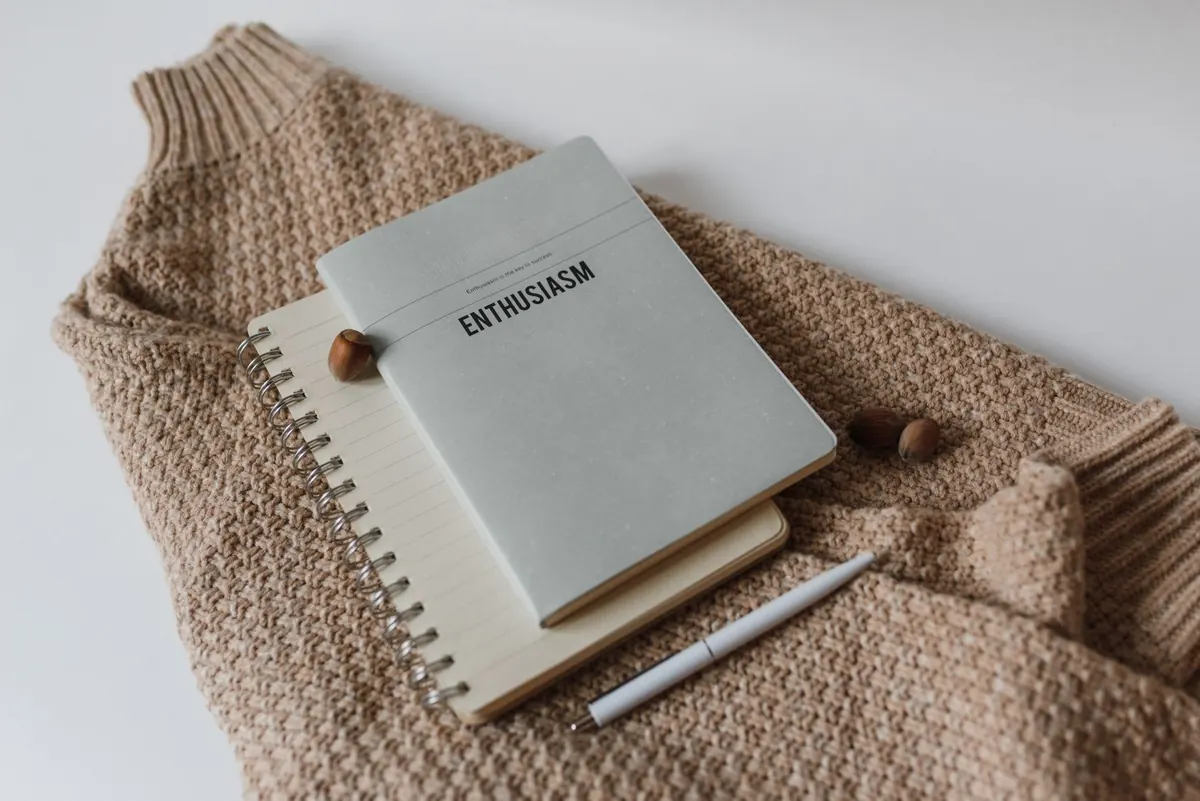 Gratitude Journal vs. Reflective Diary: Which One Suits Your Growth Goals?